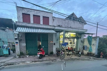 bán nhà 135/65 đường phạm đăng giảng DT 12x46 cấp 4 bán 35 tỷ LH 0946567878  Hiểu