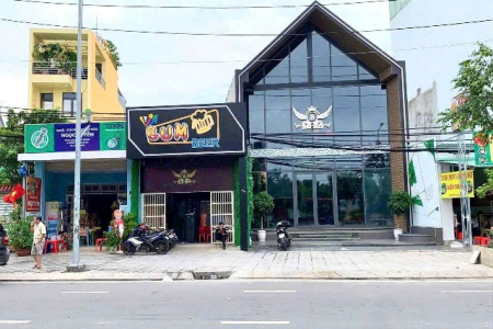 bán nhà mặt tiền đường bờ bao 1 phường tân sơn nhì DT 8x30 cấp 4 LH 0946567878 Hiểu