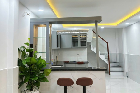 bán nhà hẻm 115/6 đường lê trọng tấn DT 4x13 đúc 1 trệt 2 lầu bán 7,3 tỷ LH 0946567878 Hiểu