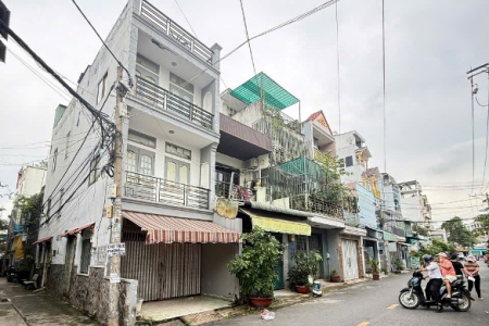 Bán nhà 38 đường đoàn giỏi DT 4x14 đúc 1 trệt 2 lầu bán 7,9 tỷ LH 0946567878 Hiểu