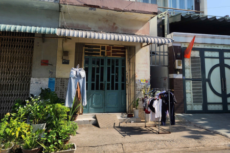 Bán nhà hẻm xe hơi đường bờ bao tân thắng DT 5x17 cấp 4 LH 0946567878 Hiểu 