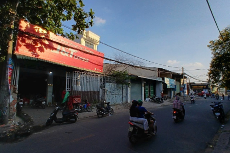 Bán nhà mặt tiền 385 đường phạm đăng giảng DT 7x25 cấp 4 LH 0946567878 Hiểu